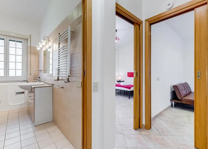 Bmga L 3bdr For Families In Garbatella Roma